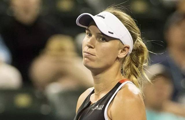 在称赞她的 在称赞她的