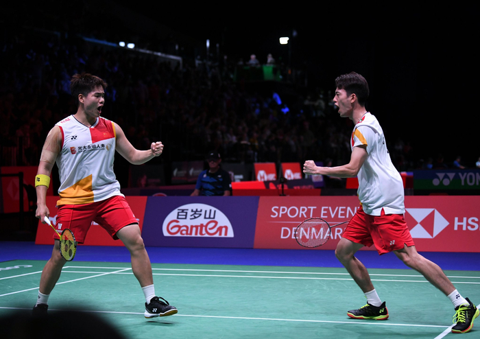 众瞩目的一 众瞩目的一